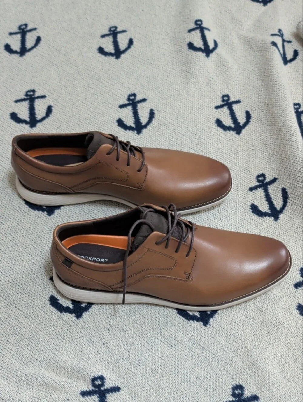 Rockport streamlined leather